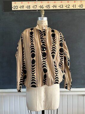 ONIKAS Geometric Print Cotton Blouse Size L NWOT hand dyed and hand block printe